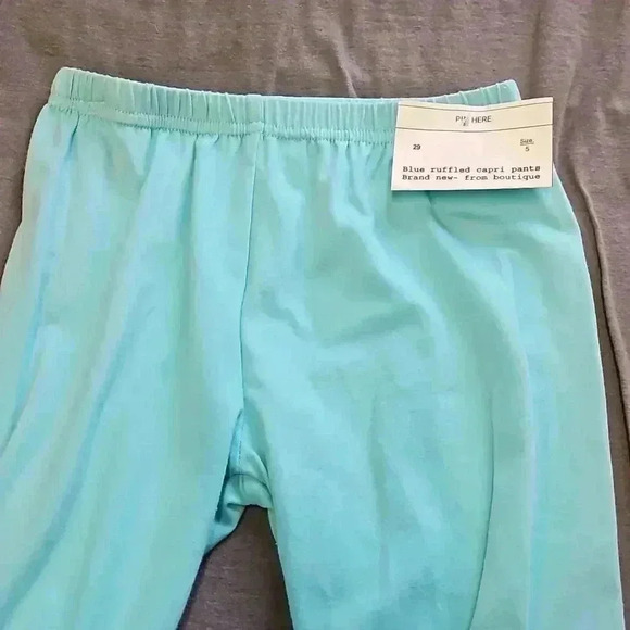 Girls Ruffled Capri - Picture 3 of 5